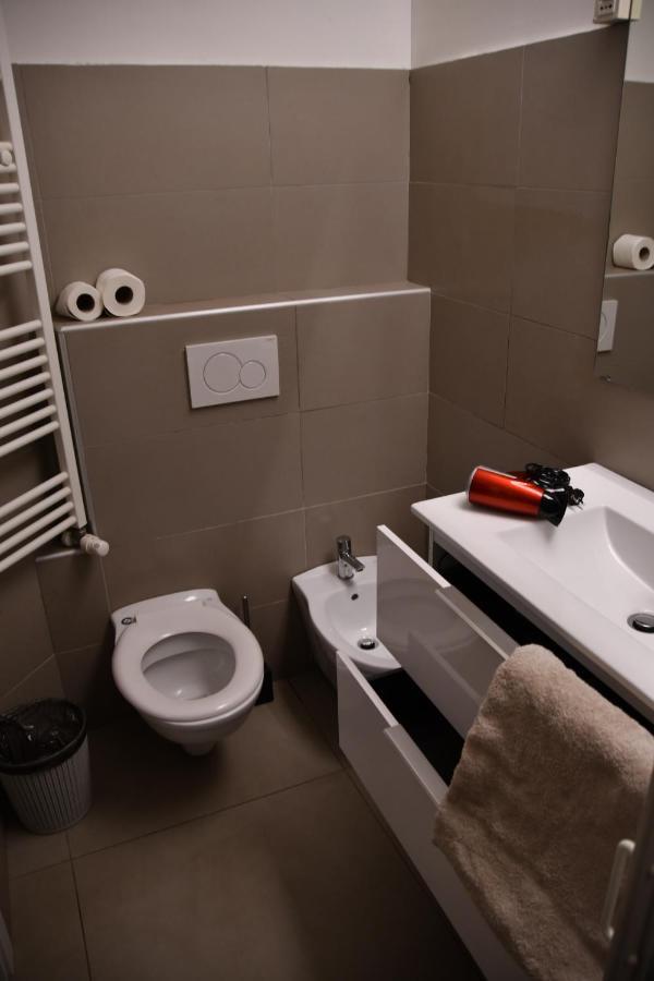 Smile Accomodation Winter Time Apartment Aosta Exterior foto
